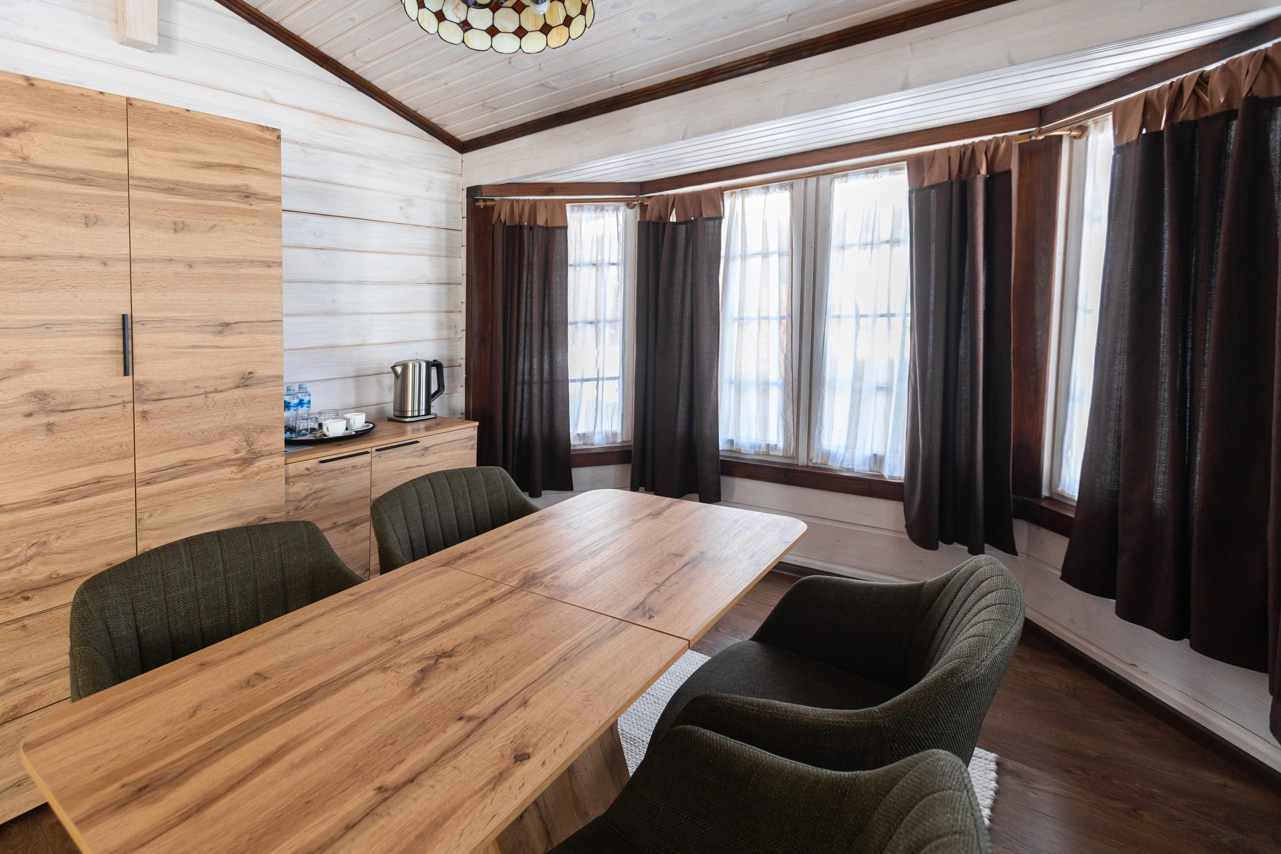 бунгало на дніпро selena family resort