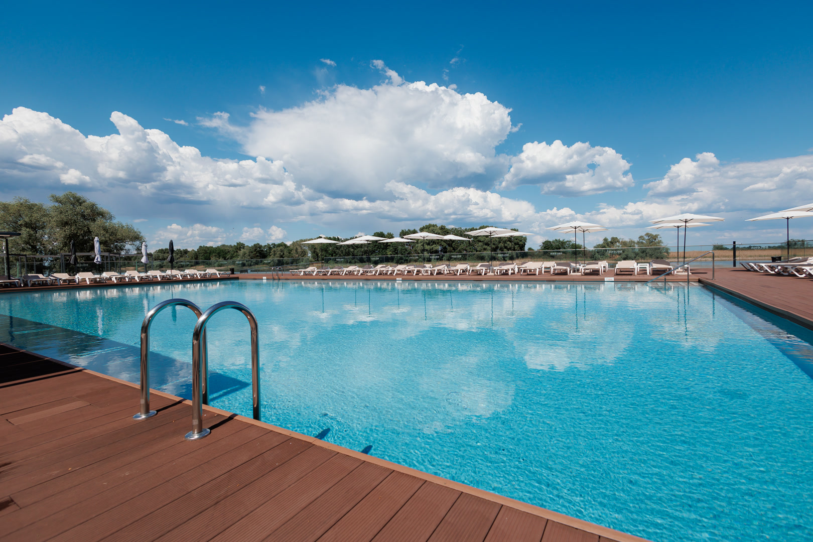 Selena Family Resort - Басейн