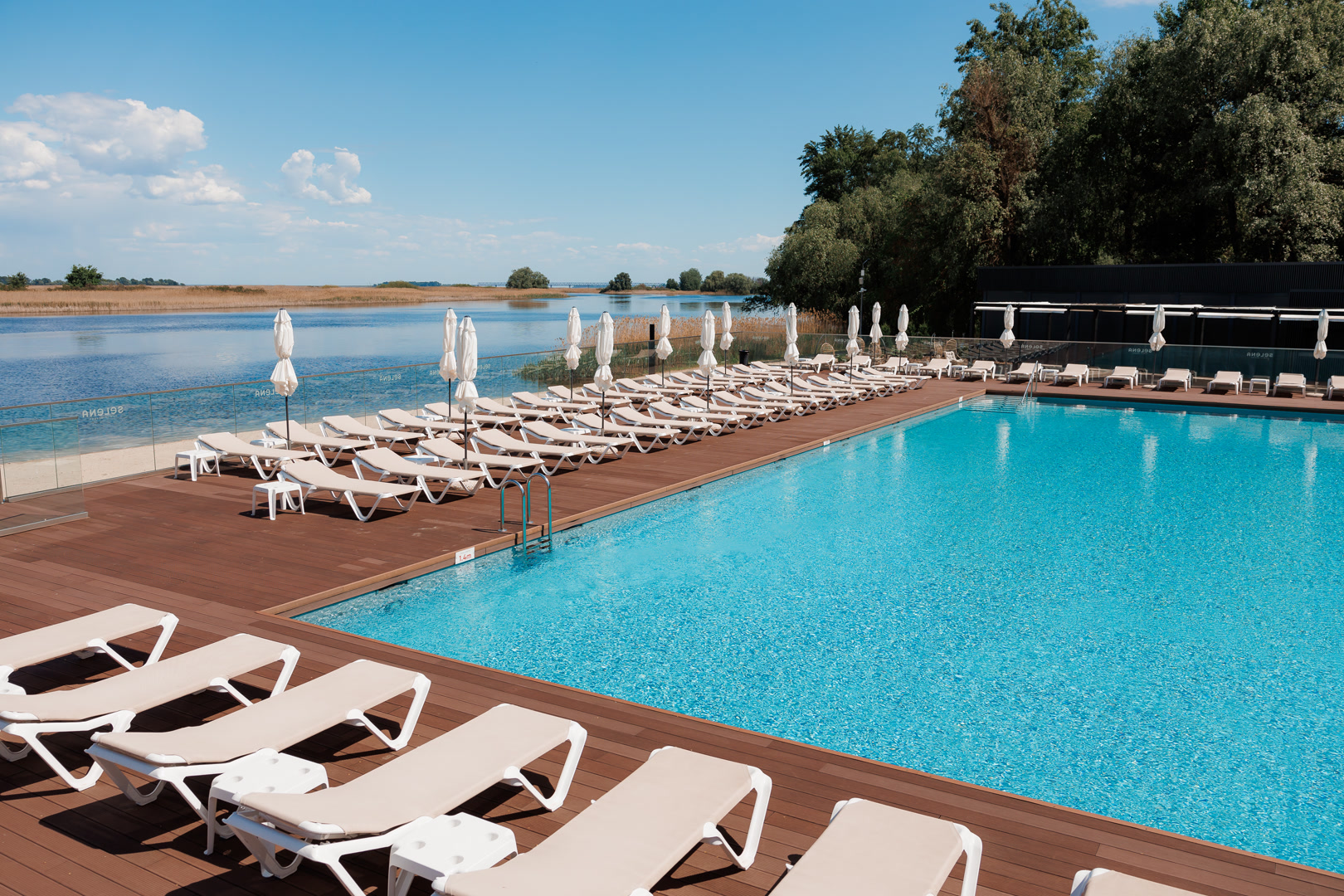 Selena Family Resort - Басейн