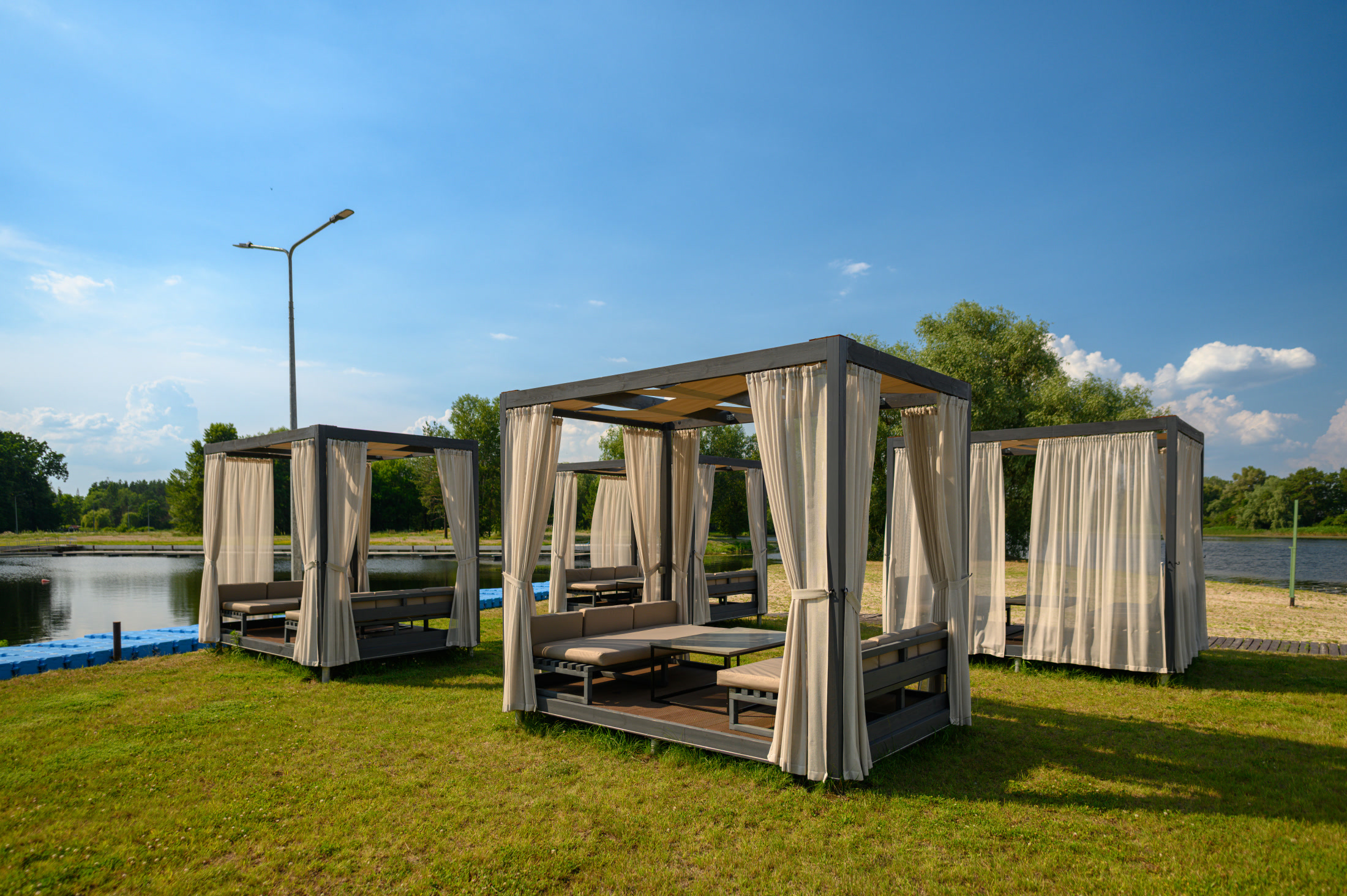 Басейн - Selena Family Resort